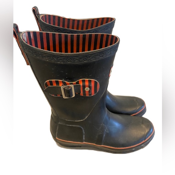 Hunter Boots - Women’s Size 7, Men’s Size 5 - Picture 3 of 5